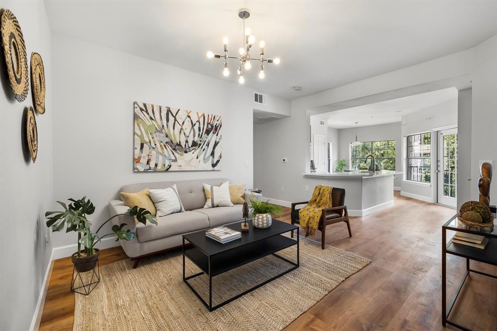 Foto principal - 2320 Gracy Farms Ln