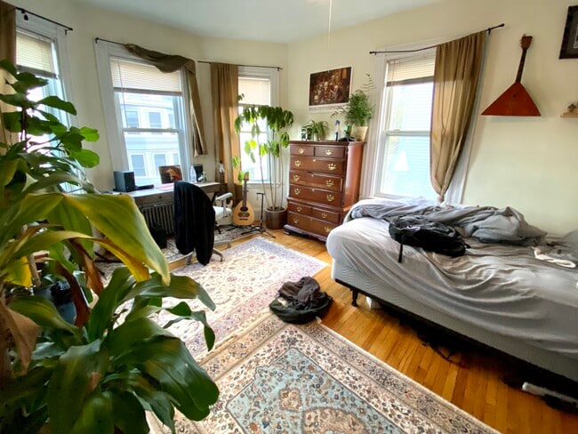 Building Photo - 3 Oswald St