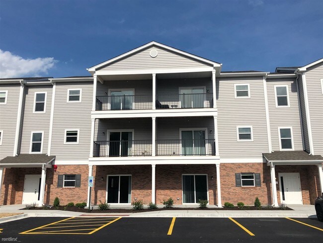 Building Photo - 2 br, 2 bath Apartment - 811 E Main St Unit B
