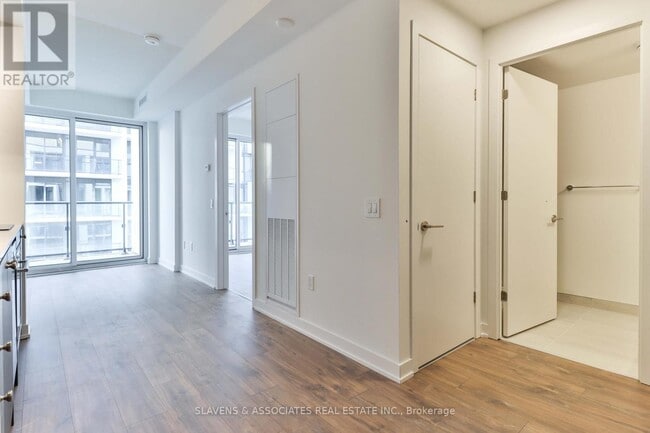 Building Photo - 9 Tecumseth St.