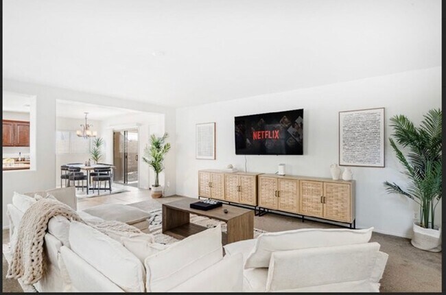 Foto del edificio - Nice 3 Bedroom Home In Phoenix
