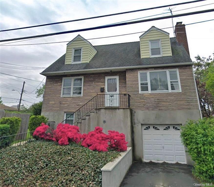 Primary Photo - 30 Huntsbridge Rd