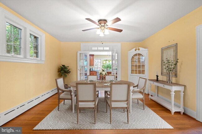 Foto del edificio - 4613 Langdrum Ln