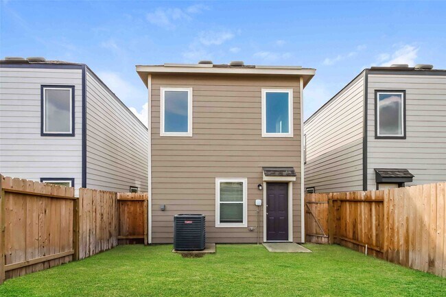 Foto del edificio - 15304 Estrella Rd E