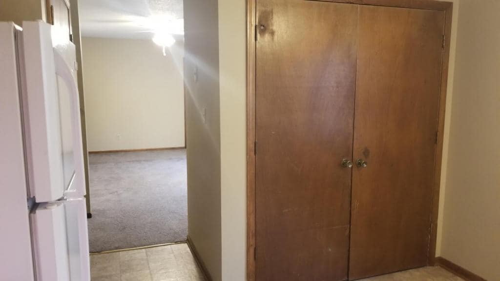 204 Sky Vue Dr Unit A, Raymore, MO 64083 Room for Rent in Raymore, MO