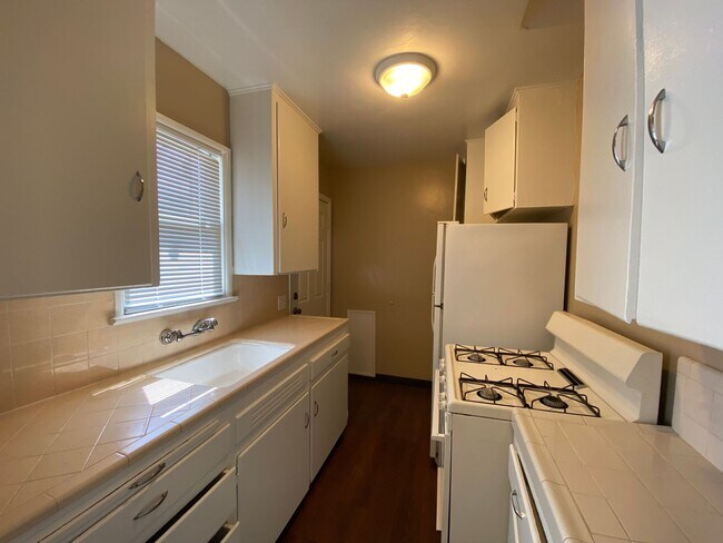 Foto del edificio - 2905 Peerless Avenue