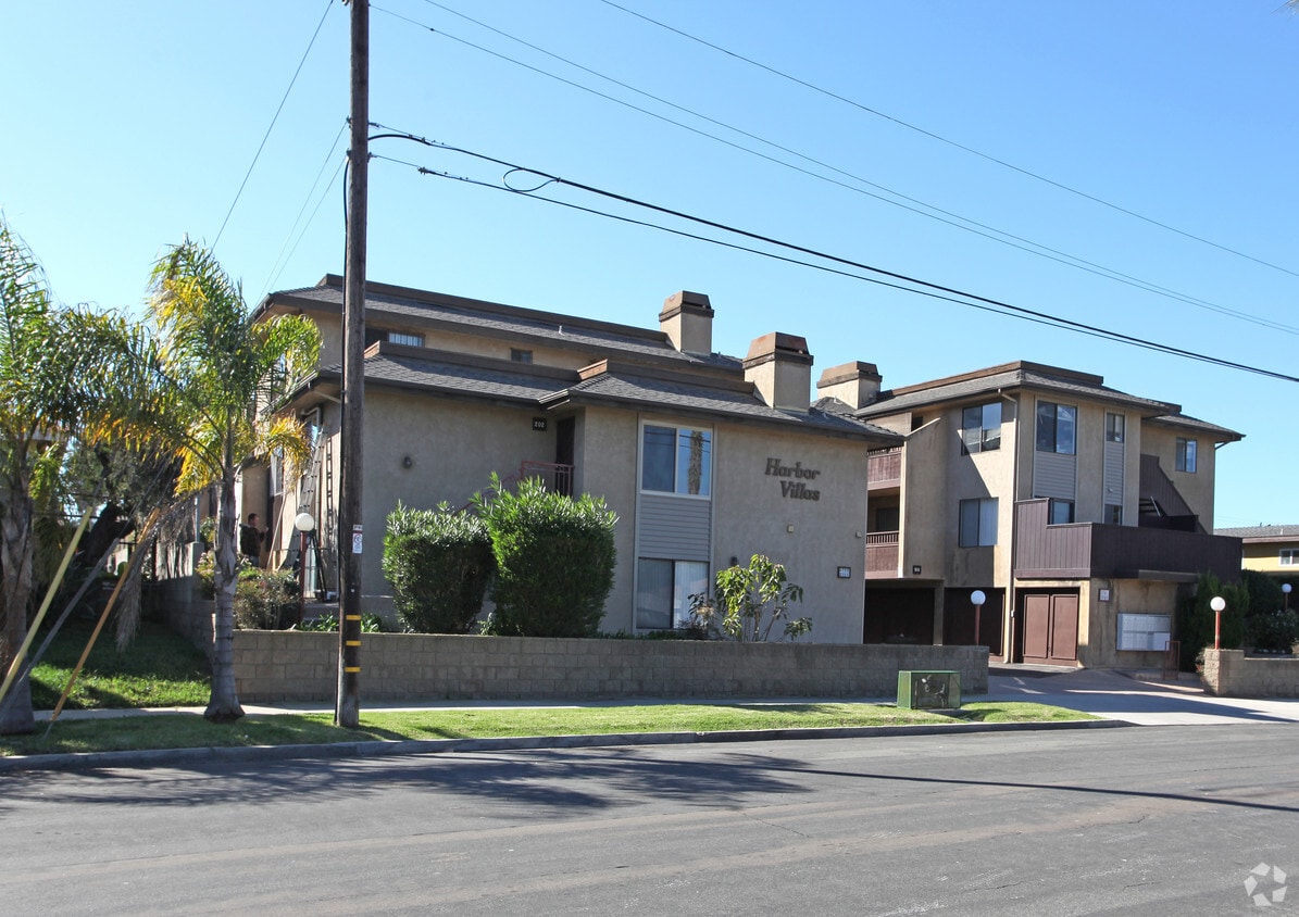 Building Photo - Harbor Villas