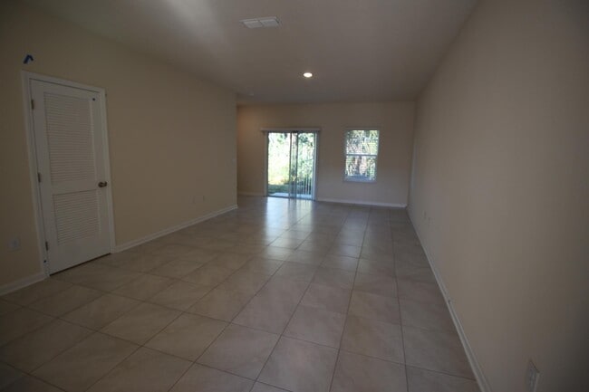 Photo - 9595 Star Dr Townhome