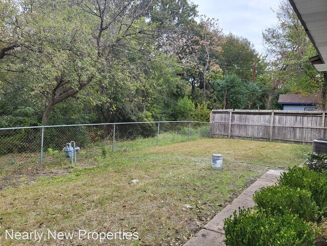Foto del edificio - 3 br, 2 bath House - 1213 Carroll Dr