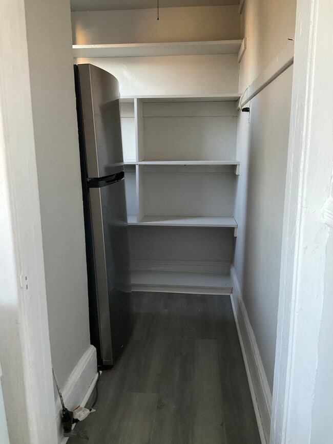 Building Photo - 11 Westervelt Pl