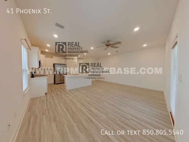 Building Photo - 41 Phoenix St