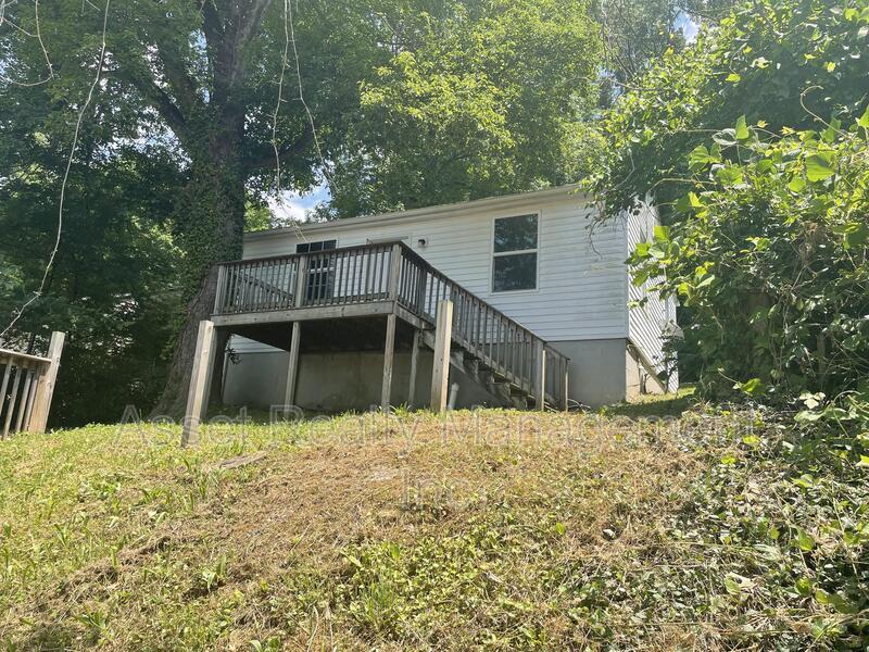 Primary Photo - 1724 Massachusetts Ave