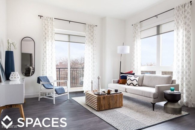 Foto del edificio - 4185 W Irving Park Rd