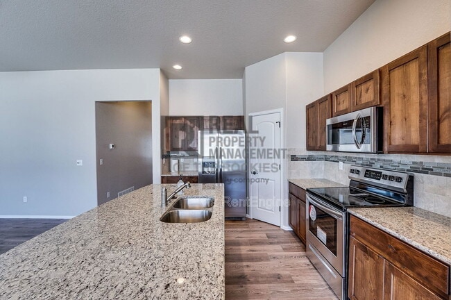 Foto del edificio - 604 Rosedale St