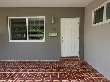 Foto del edificio - $2,650 11105-07 NE 9th Ave #11105