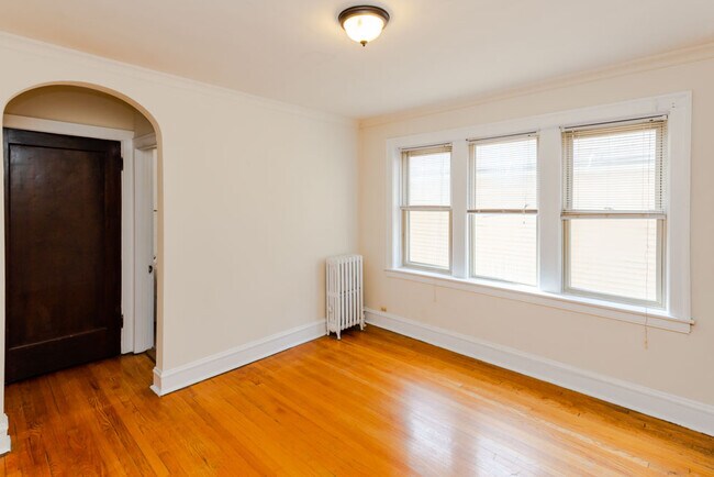 Foto del edificio - 4835 N Hoyne Ave