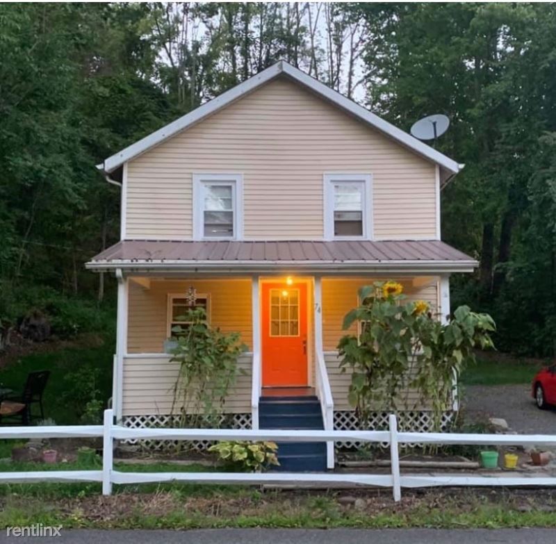 Primary Photo - 4 br, 2 bath House - 74 State Route 55
