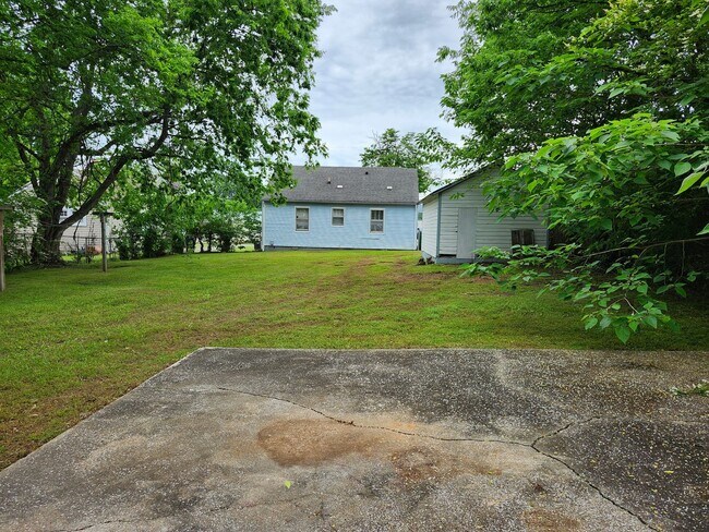 Foto del edificio - 2 Bedroom 1 Bath home in East Ridge, TN