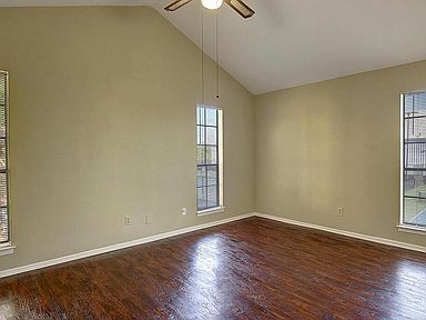 Building Photo - 2314 Capitan Dr