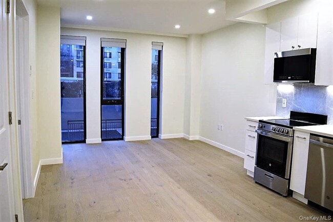 Building Photo - 41-15 44th St