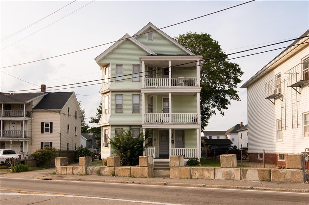 92 Kickemuit Rd Unit 3, Warren, RI 02885 Room for Rent in Warren, RI