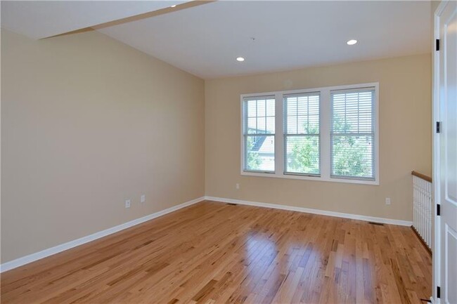 Building Photo - 292 Venango Trail