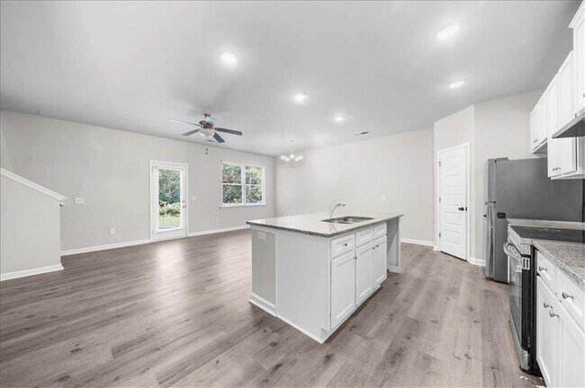 Foto del edificio - 200 Vickery Ln