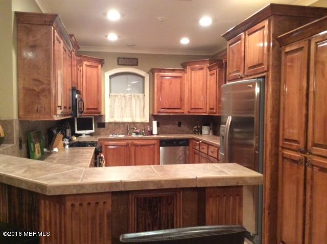 Building Photo - 5332 Linmoor Drive