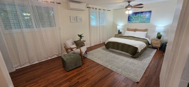 Foto del edificio - 2 bedroom 2 bath with Study den in Kailua!