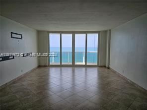 Building Photo - 2 br, 2 bath Condo - Sea Air Towers