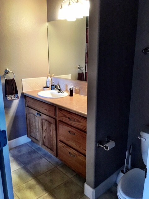 Foto del edificio - Beautiful 1-Bedroom with Balcony & Garage Available for Move In NOW