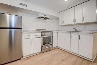 Building Photo - 96 Wiltshire Ave