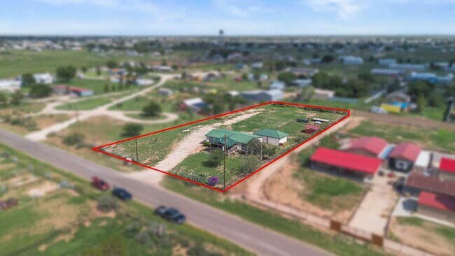 Foto del edificio - 4120 Marigold St