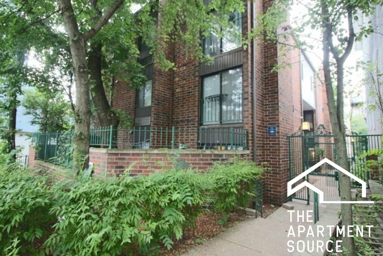 Primary Photo - 915 W Montana St