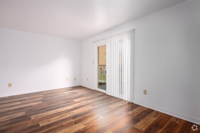 3 habitaciones, 2 baños - 111 metros cuadrados - Sala de estar - Brandon Point Apartments
