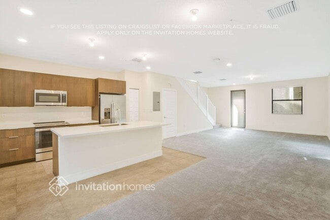 Building Photo - 10449 NW 82nd St