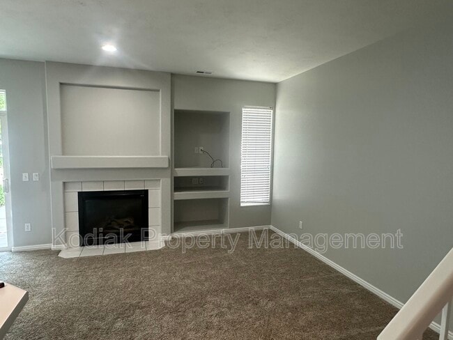 Building Photo - 1211 Sienna Way