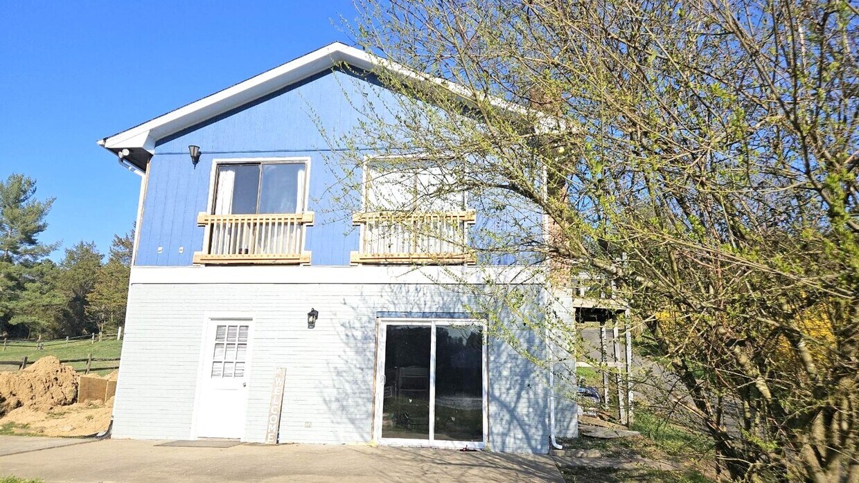 379 Pine Bluff/ Lease for Seth O. Schoenf... - 379 Pine Bluff/ Lease for  Seth O. Schoenf...
