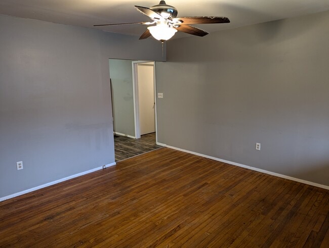 Building Photo - 155 Cone Dr