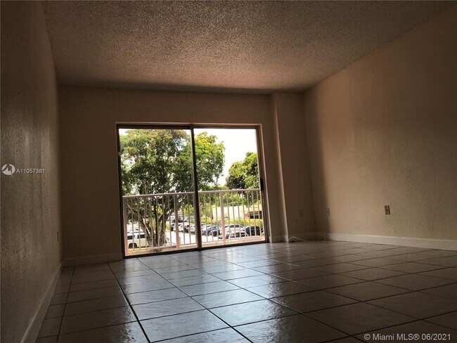 Building Photo - 7855 NW 104th Ave