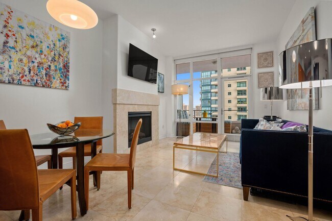Building Photo - Elegant Marina District 1 Bedroom at Pinna...