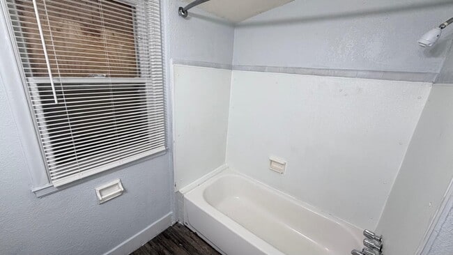 Building Photo - 18703 Waltham St