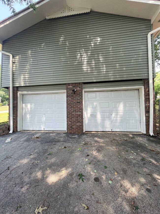 Foto del edificio - Beautifully renovated 3 bedroom 2.5 Bath