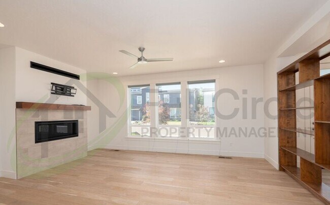 Foto del edificio - 1624 W Cyrus St