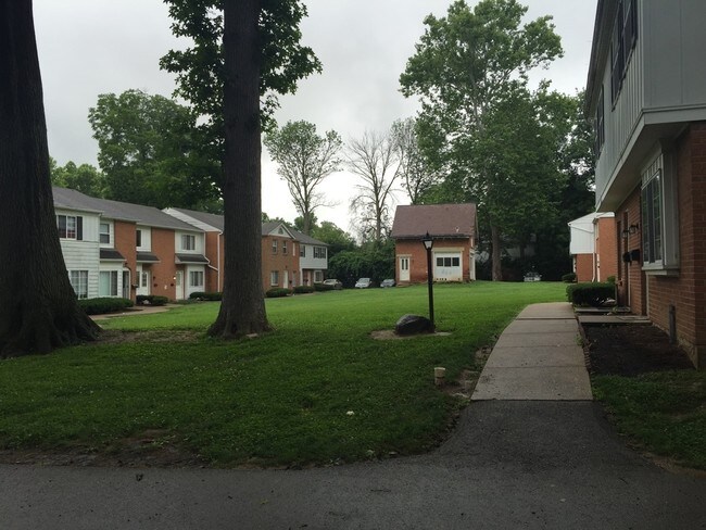 Foto del edificio - Gracely Townhomes
