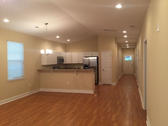 Building Photo - 1410 Orange Grove Rd