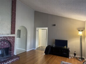 Building Photo - 13323 Bafing Dr