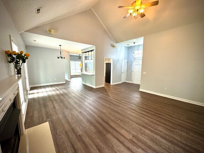 Foto del edificio - 12333 Old Prairie Rd