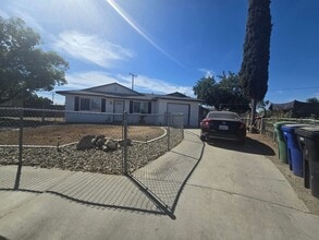 Building Photo - 1875 Idlewood Cir