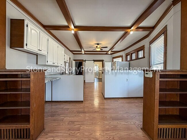 Foto del edificio - 3 bedroom 2 bath near Washburn University